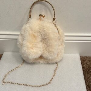 White fuzzy bunny crossbody bag with kisslock